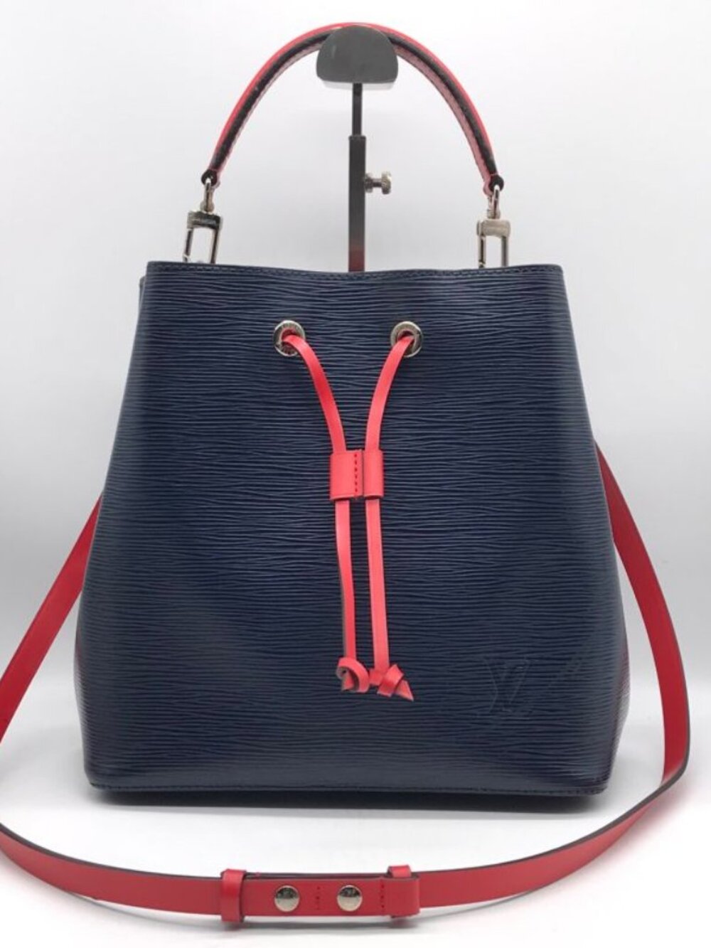 Louis Vuitton Epi Neo Noe 2-Way Shoulder Bag Price Negotiation Welcome